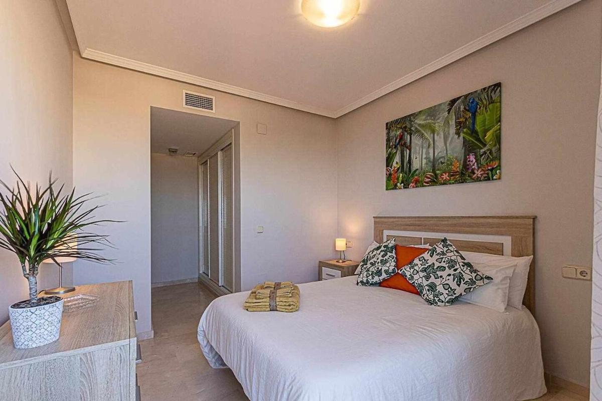 797 Holiday Rentals - Moderno Piso Para 5 Con Hermosas Vistas Benalmádena Dış mekan fotoğraf