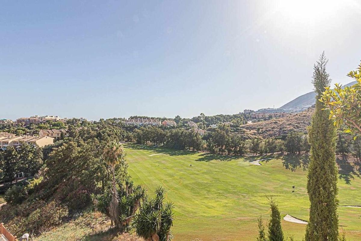 797 Holiday Rentals - Moderno Piso Para 5 Con Hermosas Vistas Benalmádena Dış mekan fotoğraf
