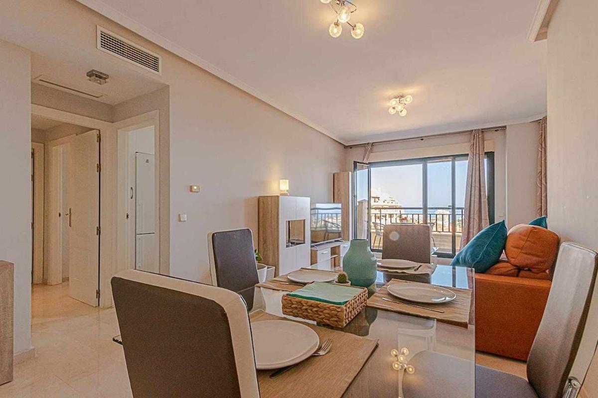 797 Holiday Rentals - Moderno Piso Para 5 Con Hermosas Vistas Benalmádena Dış mekan fotoğraf